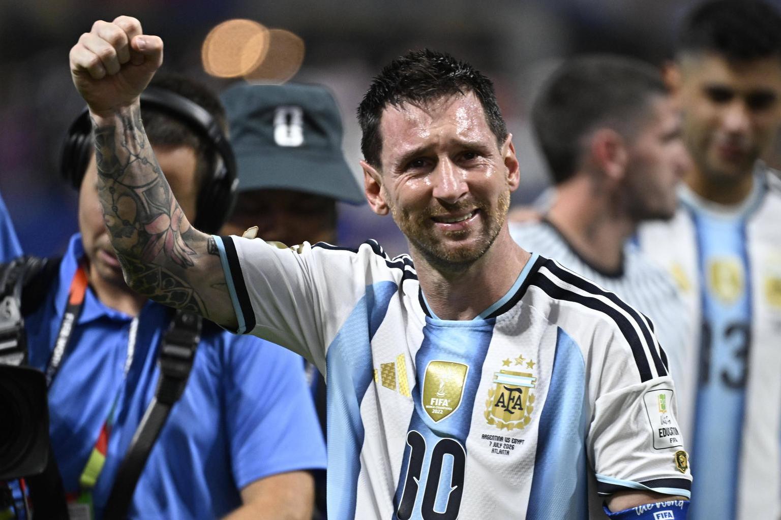 Messi sai em grande, não com o título mundial que desejava repetir, mas com outros títulos e a dignidade, a sobriedade e a lucidez de um campeão — Foto: IMAGO