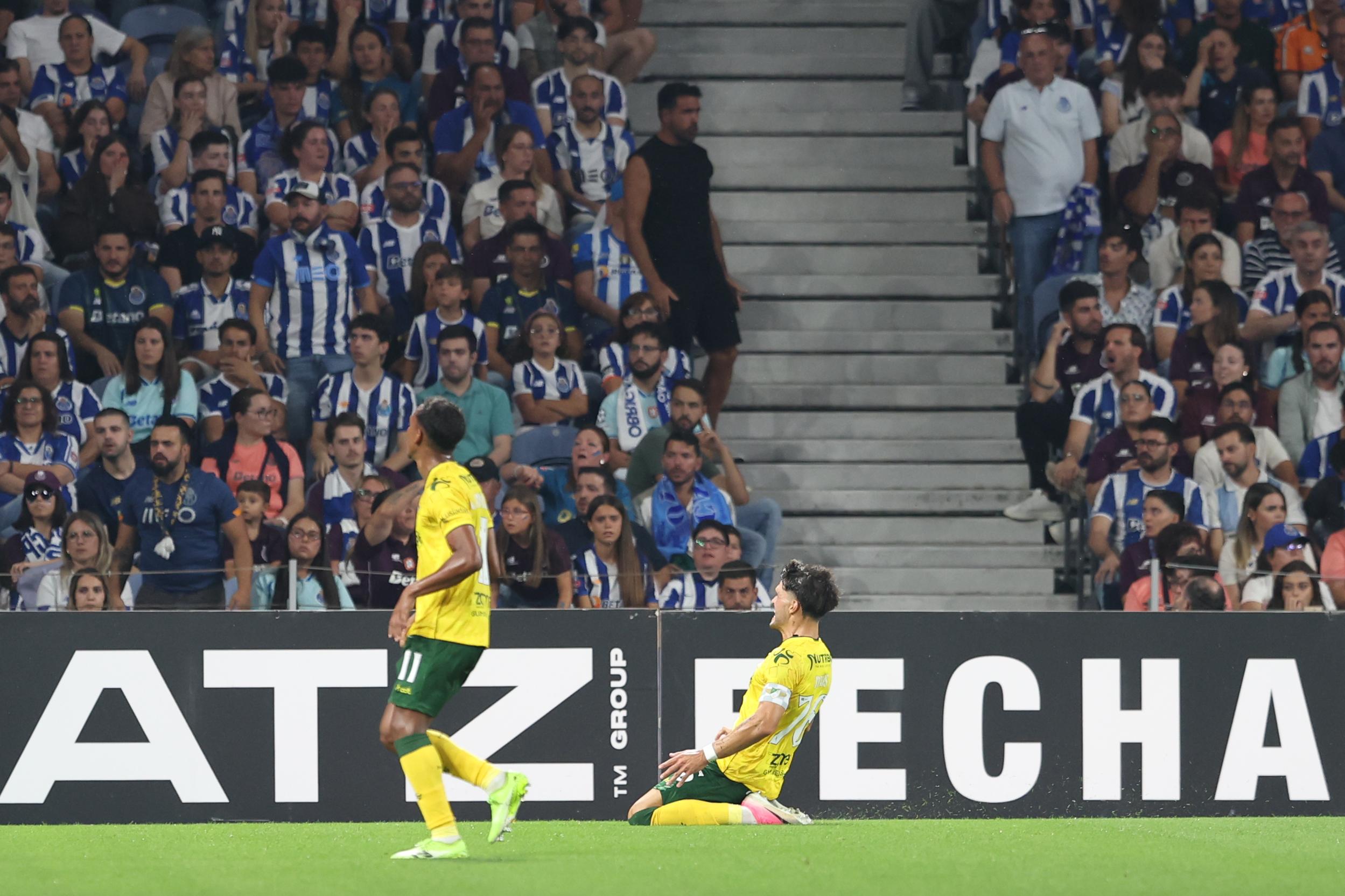 Festejos do Moreirense após o golo de Dinis Pinto - Foto: Catarina Morais/Kapta+