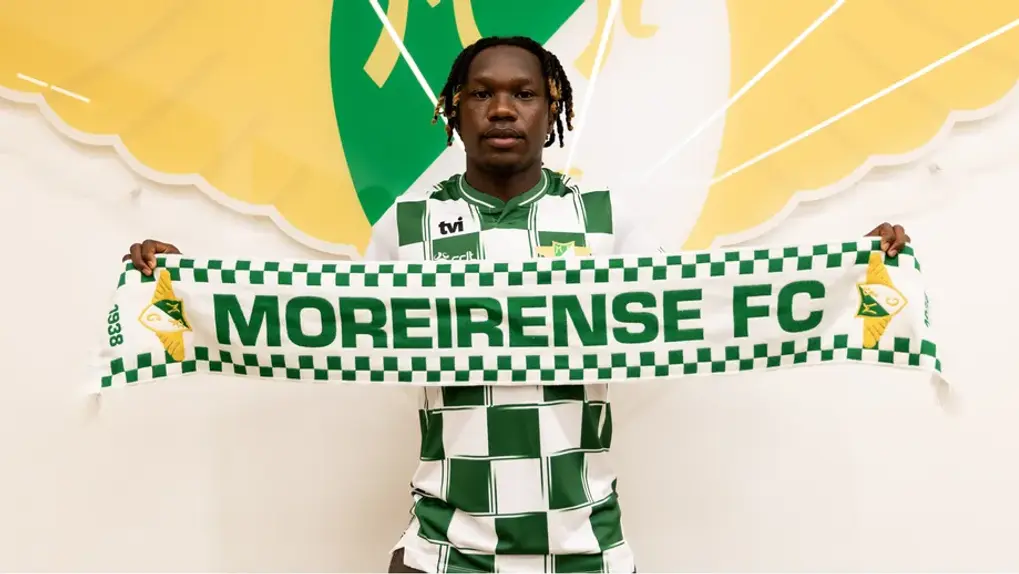 Chipyoka Songa atuava no  Hapoel Petah Tikva, de Israel. Foto: Moreirense