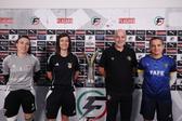 Os treinadores Maria Martins e Paulo Tavares, ladeados pelas capitãs - Foto: FPF