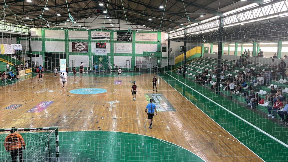Andebol: V. Setúbal-FC Gaia interrompido após invasão de campo