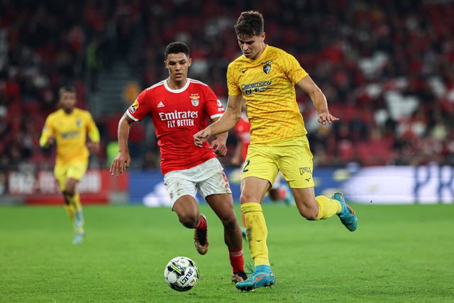 Portimonense novamente com três centrais no Dragão