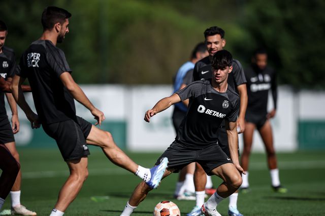 Sporting: Rúben Amorim chamou dezena de jovens