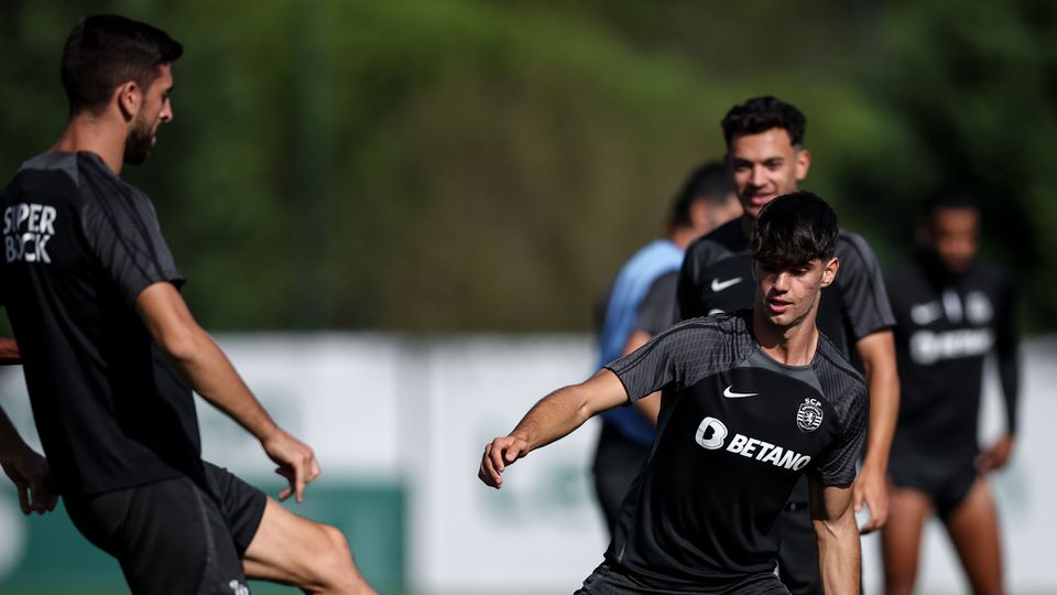 Sporting: Rúben Amorim chamou dezena de jovens