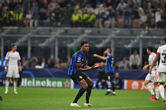 A palavra que resume os maus momentos do Benfica em Milão (e não só)