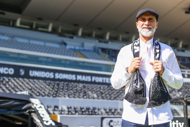 A equipa técnica que acompanha Álvaro Pacheco em Guimarães