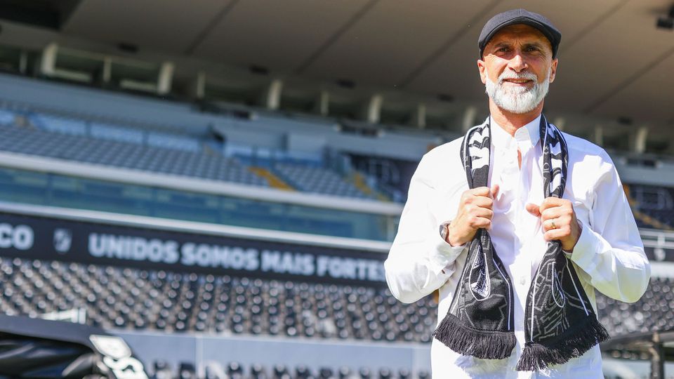 A equipa técnica que acompanha Álvaro Pacheco em Guimarães