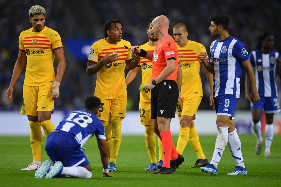 Duarte Gomes analisa arbitragem do FC Porto-Barcelona