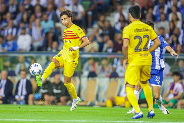 Xavi explica porque substituiu João Félix