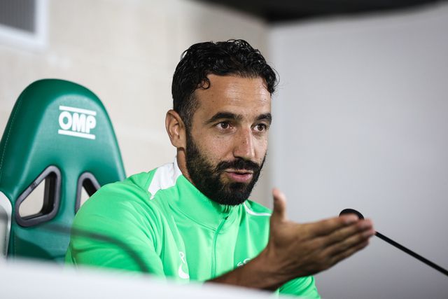 «Amorim? Os ingleses gostam de treinadores honestos e sinceros nas respostas»