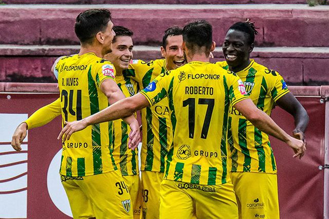 Liga 2: Tondela continua  imbatível e vence em Torres Vedras