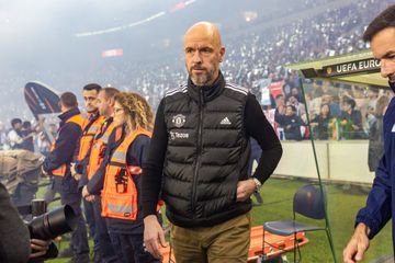 Com Ten Hag no fio da navalha, direção do Man. United tem reunião na próxima semana