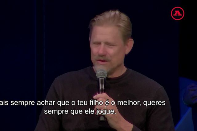 Peter Schmeichel recorda início do filho Kasper no Estoril
