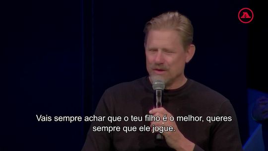 Peter Schmeichel recorda início do filho Kasper no Estoril