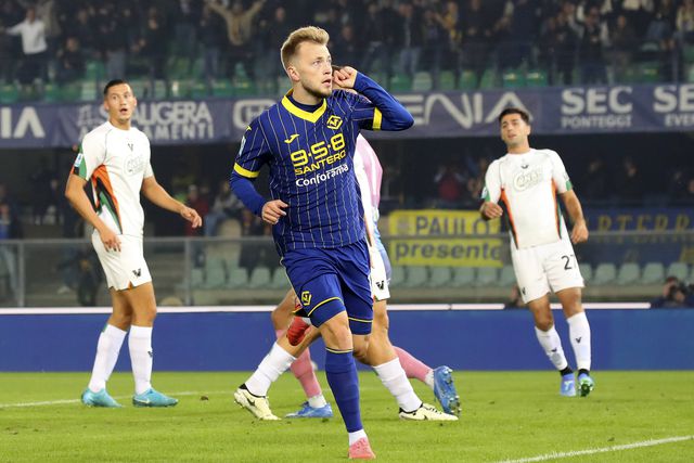 Golo de Tengstedt recoloca o Hellas Verona no caminho das vitórias