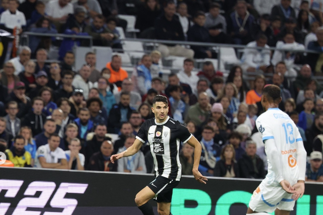 Marselha empata com o último e perde oportunidade de chegar ao topo