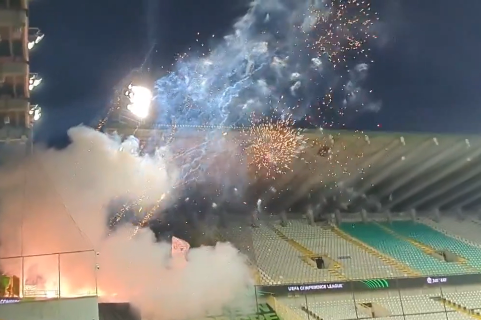 Vídeo: ultras do St. Gallen reagiram à desvantagem com fogo de artifício