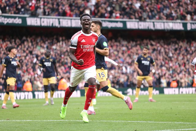 Arsenal soma e segue às custas de Nuno Espírito Santo