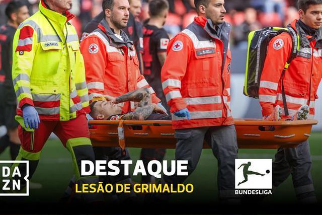 Cotovelada de colega de equipa deixa Grimaldo a sangrar (vídeo)