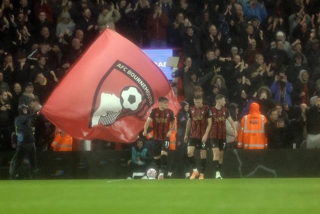 Bournemouth foi desmantelado no verão, mas segue em grande