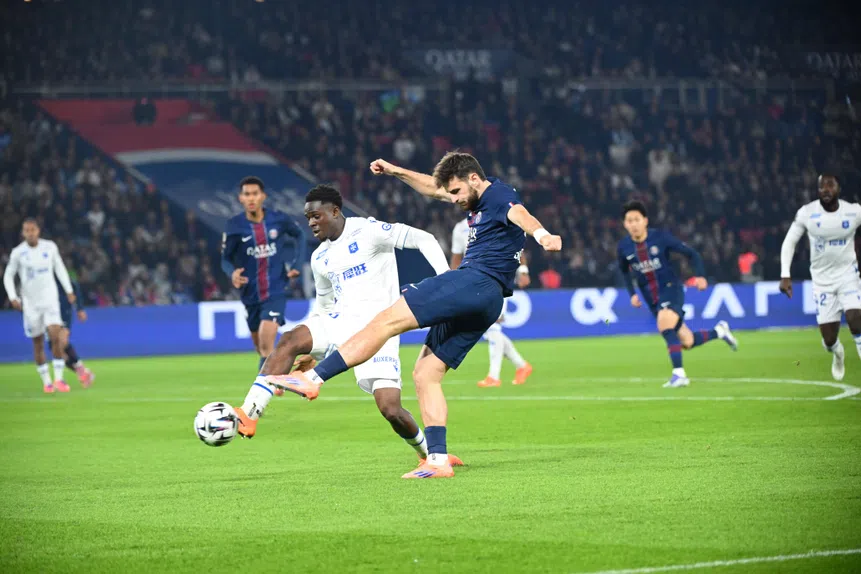 Guerra! PSG vs Geórgia pelo craque