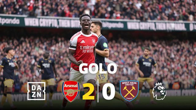 Com Gyokeres em campo, Saka assume grande penalidade e sela triunfo do Arsenal