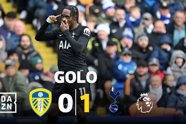 Foi assim a estreia a marcar de Mathys Tel esta época pelo Tottenham