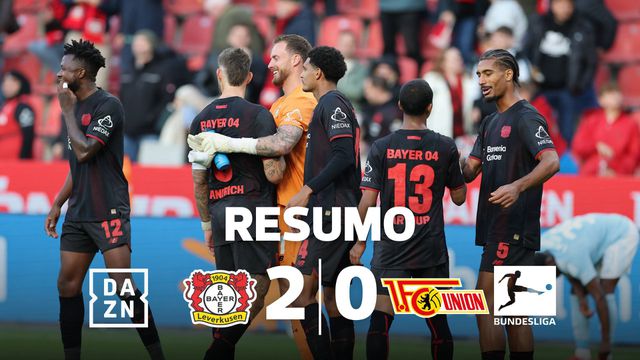 Asneira incrível do guarda-redes na visita de Diogo Leite a Leverkusen