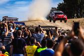 Elfyn Evans, num Toyota Yaris, ficou em 5.º na Sardenha, mas é o novo campeão mundial de ralis - foto: IMAGO