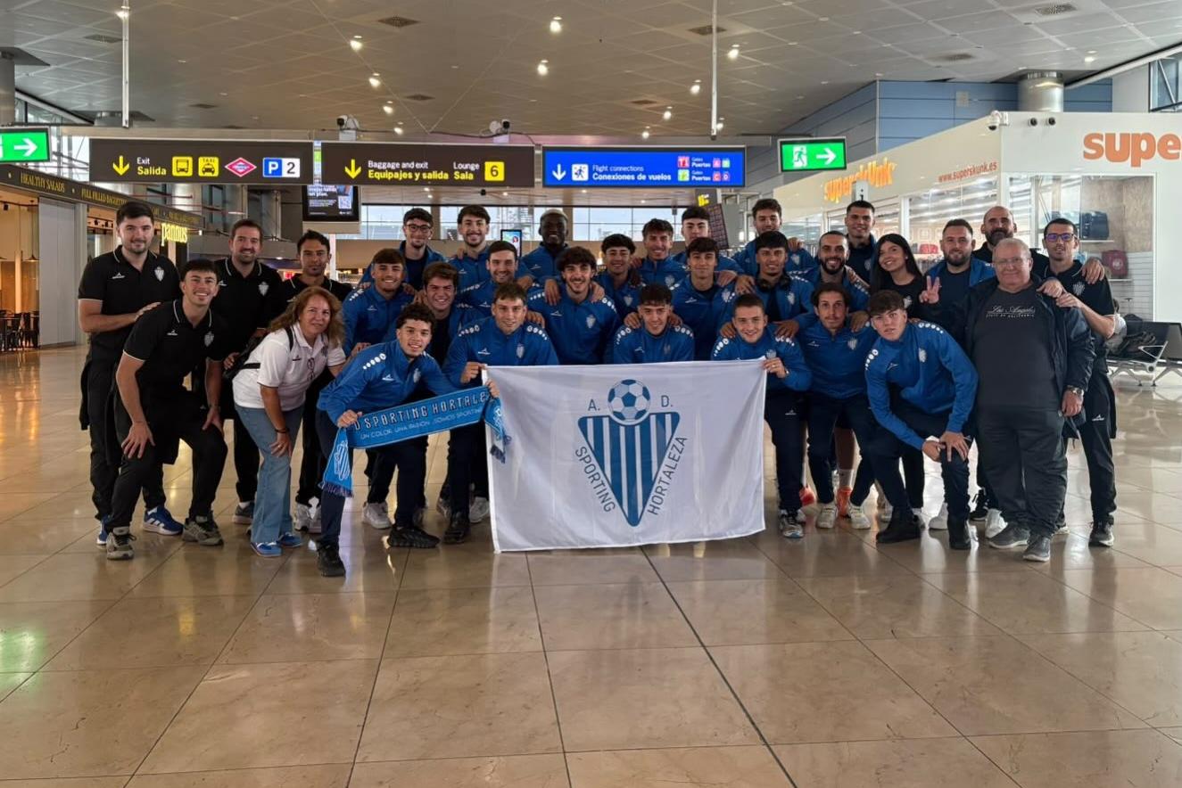 Equipa do Sporting de Hortaleza, antes da viagem - Foto: @adsportingdehortaleza