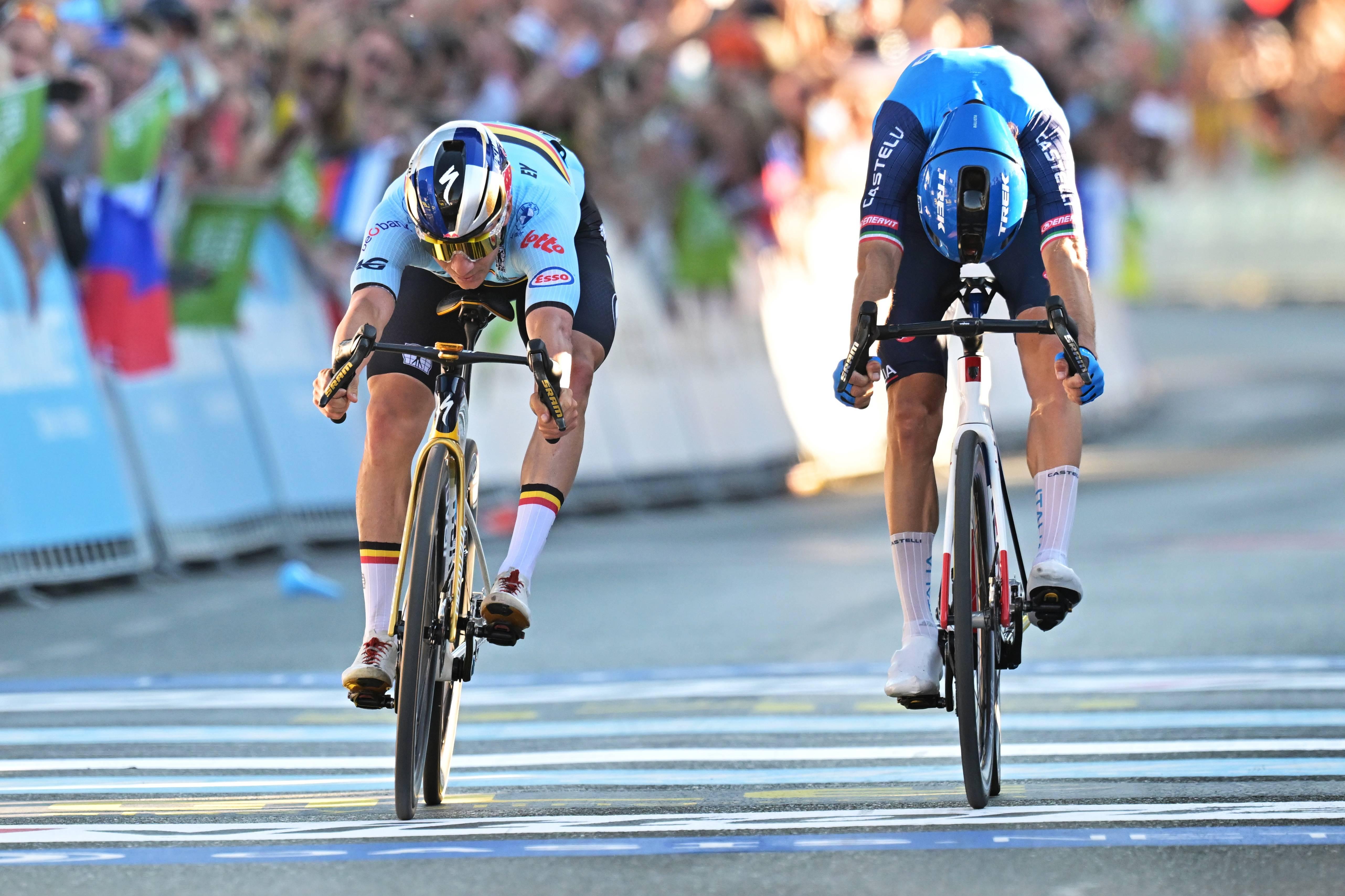 Remco Evenepoel bate Giulio Ciccone sobre a meta dos Europeus