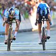 Remco Evenepoel bate Giulio Ciccone sobre a meta dos Europeus