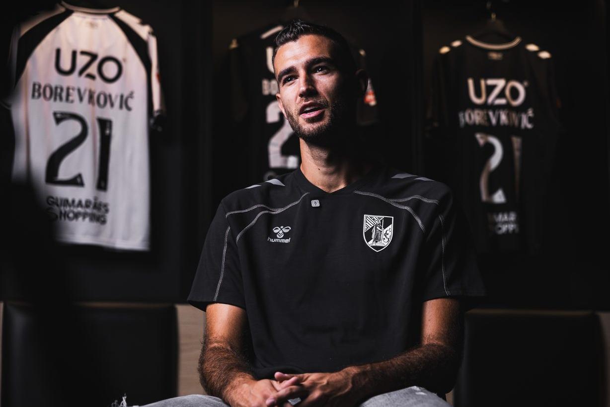 Toni Borevkovic soma agora 102 jogos pelos vimaranenses - Foto: Vitória de Guimarães