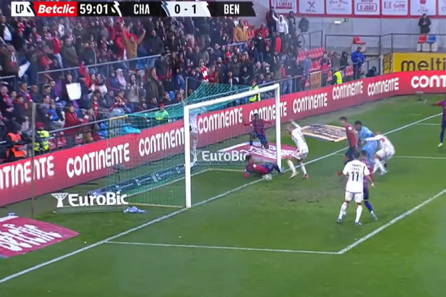 O golo do Benfica em Chaves (vídeo)