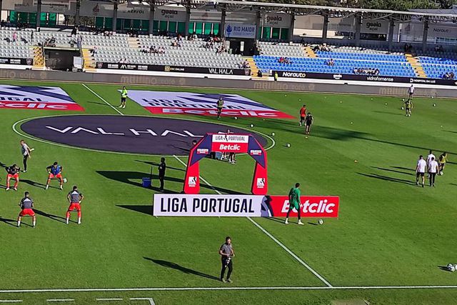Gansos querem manter a Luz acesa, minhotos pretendem reagir ao fogo do dragão