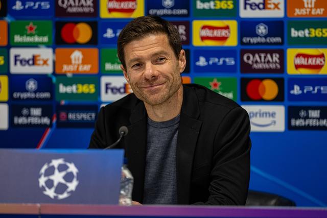 Xabi Alonso quer «o melhor futebol» do Leverkusen em casa do Liverpool