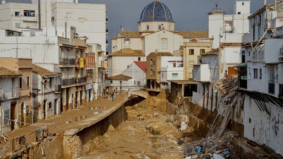 Presidente da província de Valência pede 31,4 mil milhões para recuperação da tempestade DANA