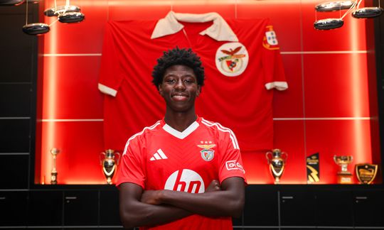 Benfica segura jovem goleador