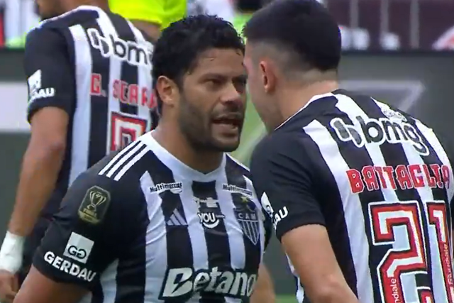 VÍDEO: discussão e ânimos exaltados entre ex-FC Porto e ex-Sporting