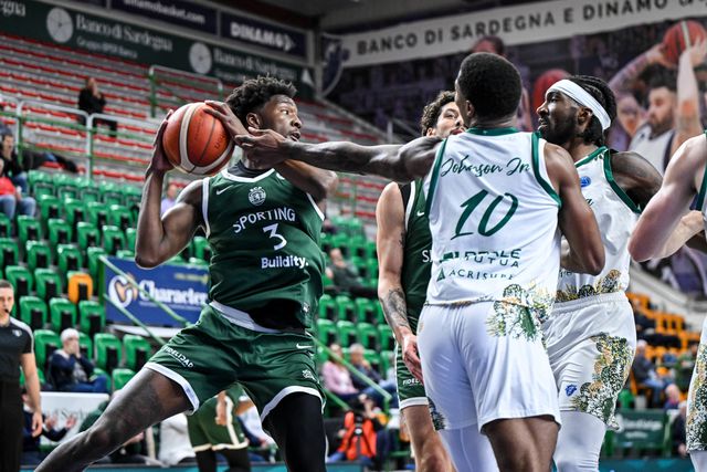 Sporting perde com o Dinamo Sassari em jogo da quarta jornada da Taça Europa de basquetebol (FIBA)
