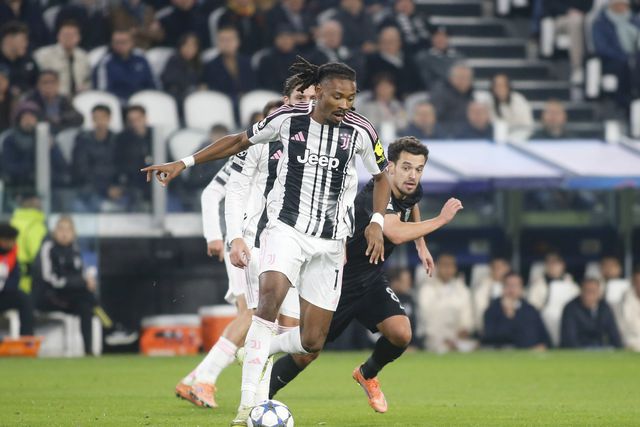 Khéphren Thuram foge a Pote (IMAGO)