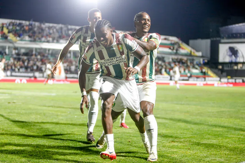 Estrela da Amadora brilha e assusta rivais!