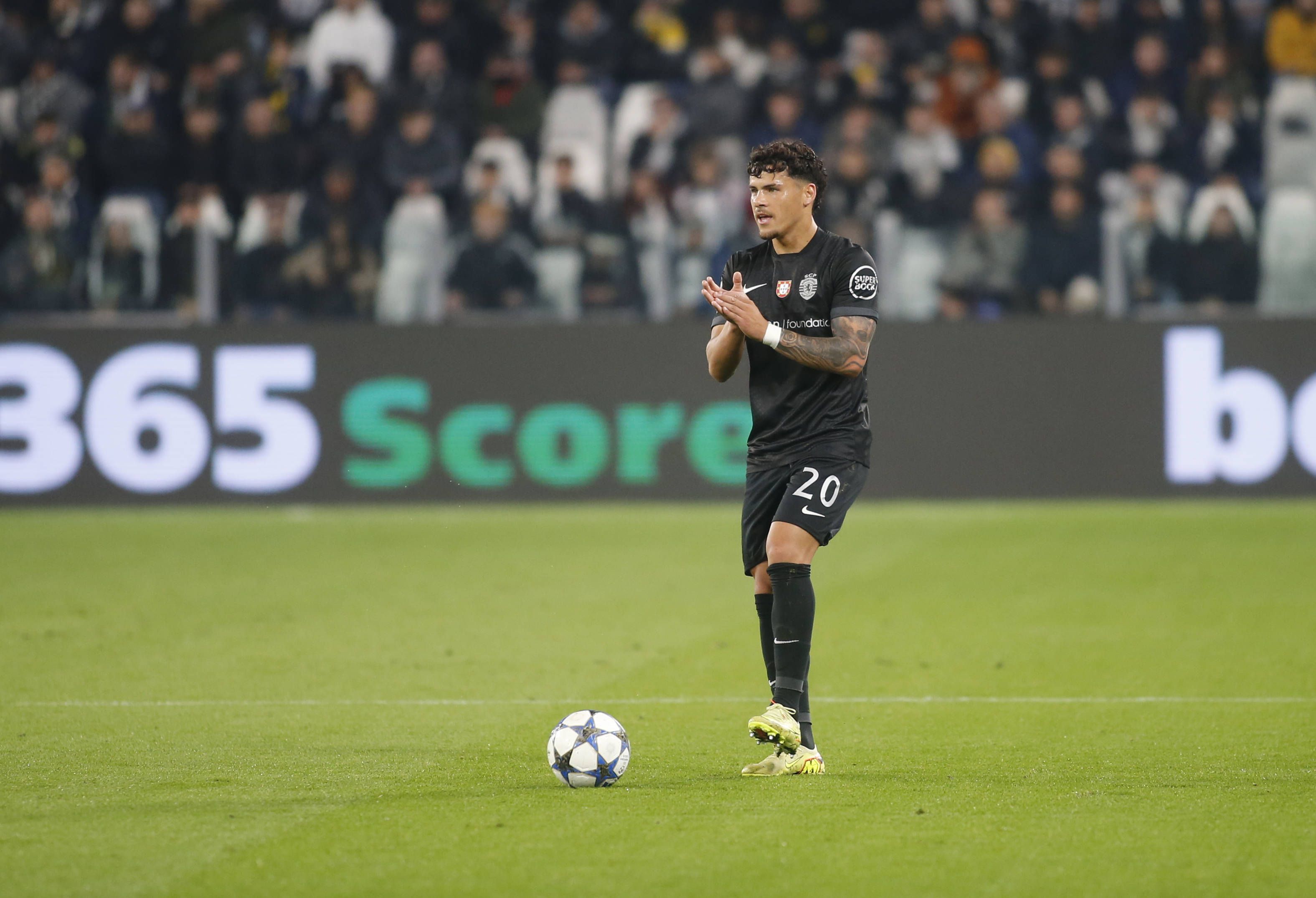 Maxi Araújo esteve em destaque no Juventus Stadium - Foto: IMAGO