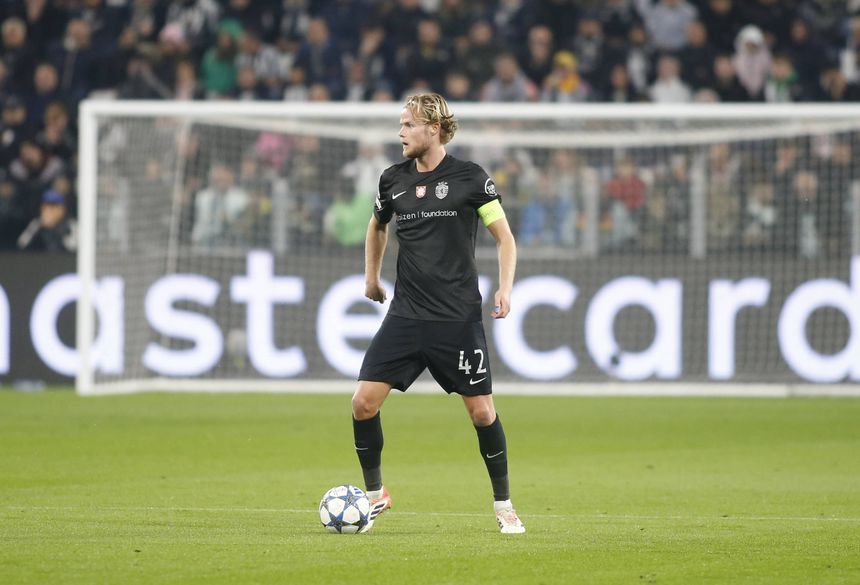 Hjulmand foi um dos elos mais fortes na equipa do Sporting frente à Juventus - Foto: IMAGO