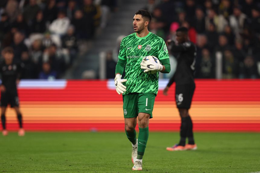 Rui Silva fez oito defesas, sendo que três foram de luxo a remates que levavam selos de golo - Foto: IMAGO