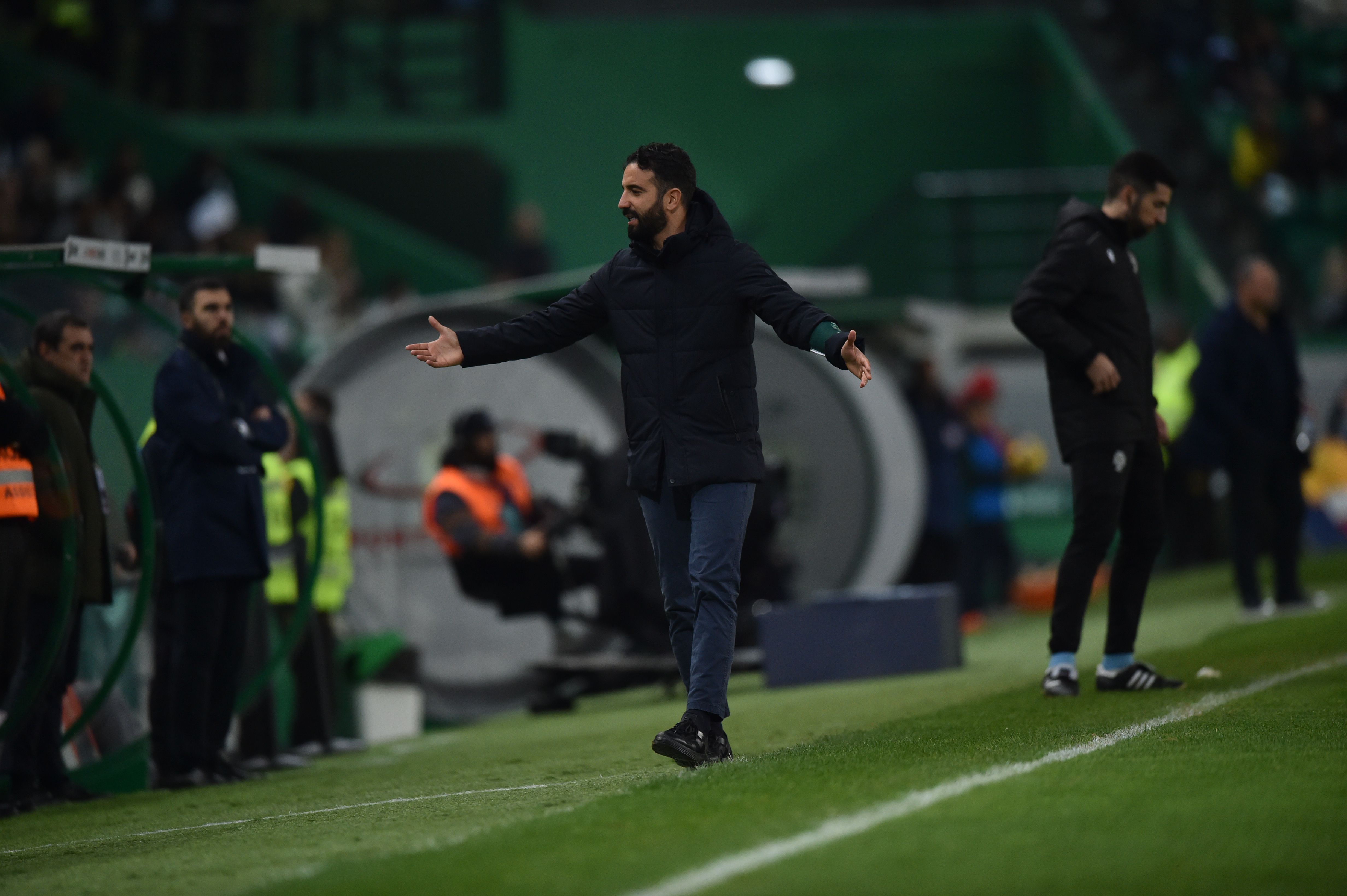 FC Porto: Já rola a bola no Estádio D. Afonso Henriques para o