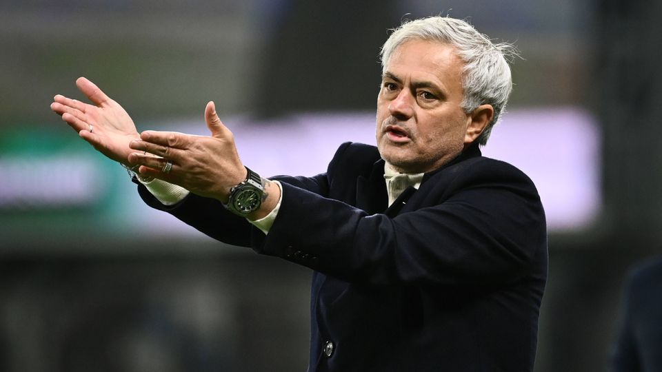 Mourinho formalmente acusado por críticas a árbitro e a Berardi