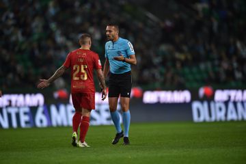 VIDEO: Infelicidade de Tiba deixa tudo empatado em Alvalade (1-1)