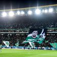 Sporting homenageia Coates em jogo recorde do capitão
