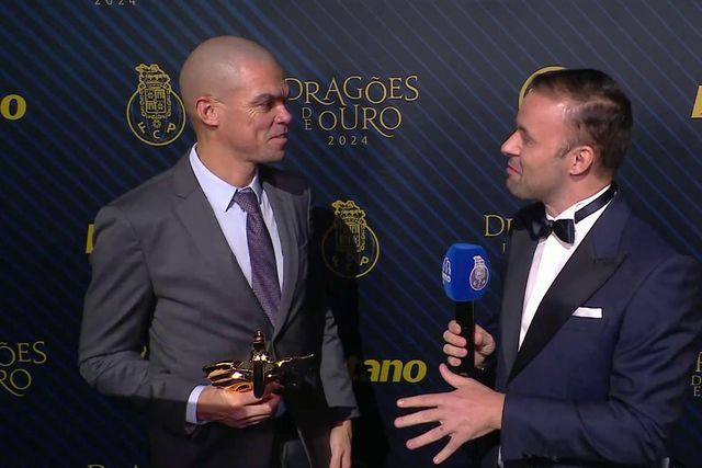 «Dei os parabéns a Villas-Boas pela homenagem a Pinto da Costa»